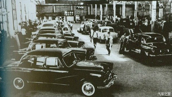 從“三轉一響”到“招手即?！?一個家庭的出行變遷史